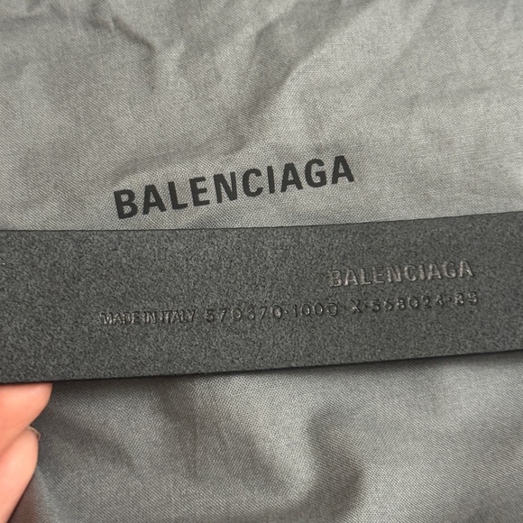 Authentic Balenciaga belt like new - Picture 4 of 7